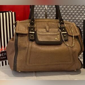 HENRI BENDEL 3/fer Emboss Leather Satchel “LADY WALKING DOG” & NWT Large Key Fob